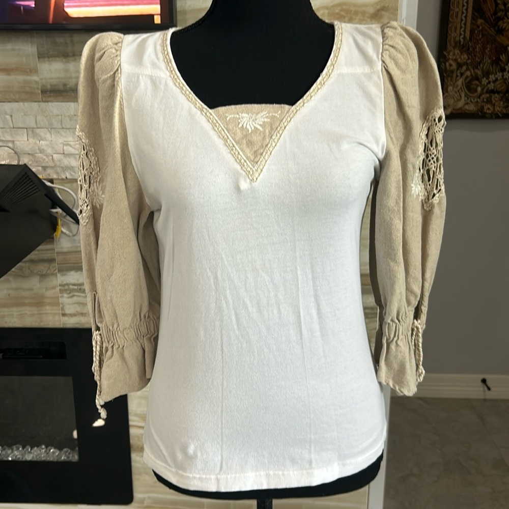 Landhaus Vintage Puff Sleeve Linen Lace Top. Size S (137)‎